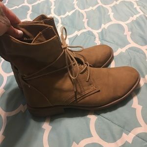 Women’s Boots size 10